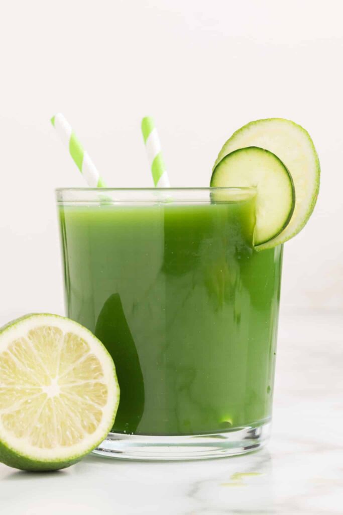 photo of cucumber juice in glass